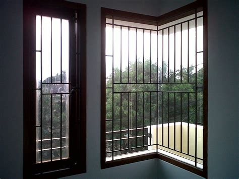 Untuk jendela minimalis modern, kamu juga bisa membuat desain teralis dari bentukan geometris sederhana lainnya. Medio Tralis 889: MODEL-MODEL DESAIN TERALIS MINIMALIS