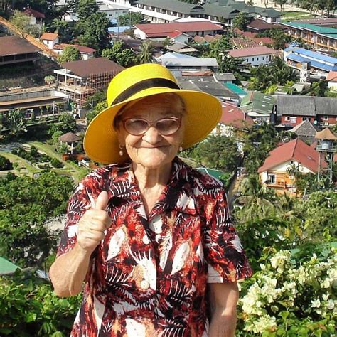 91 Year Old Russian Grandma Became An Internet Sensation By Travelling The World On Her Own