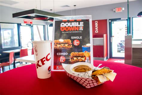 2020 war ein jahr voller trouble. KFC introduces the Double Down Sandwich - Aruba Today
