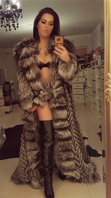 Pin By Marija Rukavina On Fashion Fur Coat Fox Fur Coat Fabulous Furs