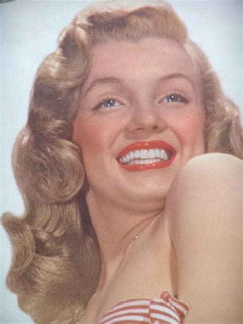 1947 Bathing Suit Greene Studio 050 ByLazlo Willinger 3 Marilyn Monroe