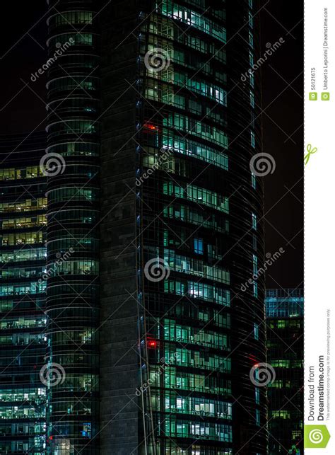 Come fare il versamento di un assegno con la cassa continua con la banca unicredit.payments check unicredit.! MILANO, ITALIA, IL 12 FEBBRAIO 2015: Nuovo Grattacielo ...