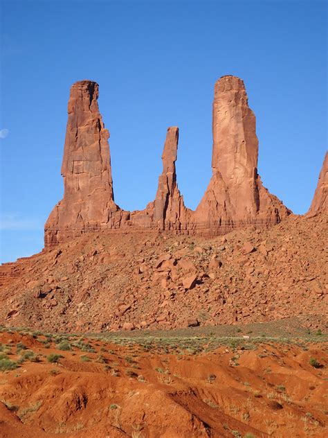 Monument Valley Three Sisters A Key Feature The Short Flickr