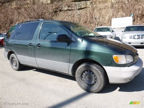 Toyota Sienna Green Color