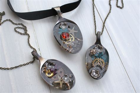 Trinket Spoon Jewelry Resin Necklace DIY - Resin Crafts