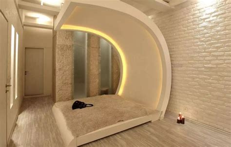 Circle Bed in Unique Bedroom Interior Design - Small Design Ideas