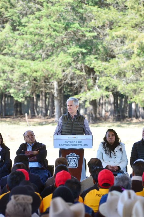 14 abril, 202114 abril, 2021 | 17 la vacuna cansino se aplicará a maestros de aquellos estados en semáforo verde. Entrega Del Mazo apoyos forestales y señala que se ...