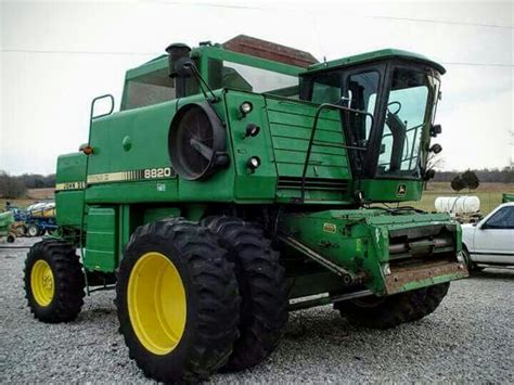 Pin On John Deere Combine Models 3300 To 8820 From 1970s And 1980s