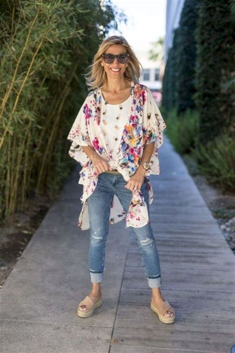 44 Inspiring Spring And Summer Outfits Ideas For Women Over 40 Boho Fashion Over 40 Fashion