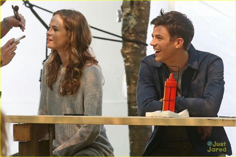 Danielle Panabaker And Grant Gustin Aka Snowbarry The Flash Set Ep X The Flash Herois