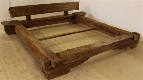 Mit unseren attraktiven balkenbetten und bettgestellen in balkenoptik zieht rustikale gemütlichkeit in ihr zuhause ein. Bett Aus Alten Holzbalken | 50 Coole Garten Ideen Für ...