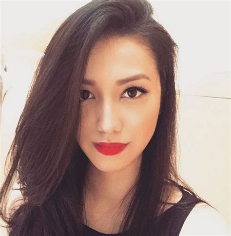 Sinetron putri untuk pangeran merupakan produksi mnc pictures. Biodata Velove Vexia Lengkap Gadis Cantik Anak OC Kaligis