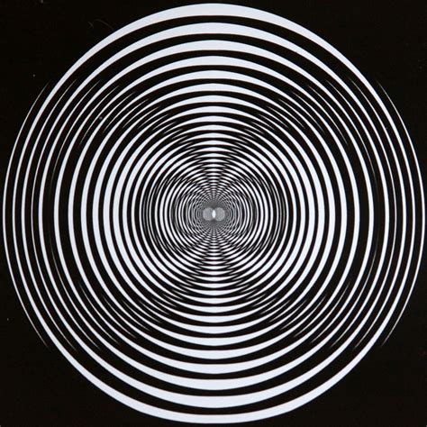 Amazing Optical Illusions And A Trippy Video Web Psychedelic Community