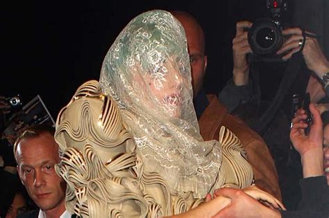 Lady Gaga Pelted With Eggs In Sydney