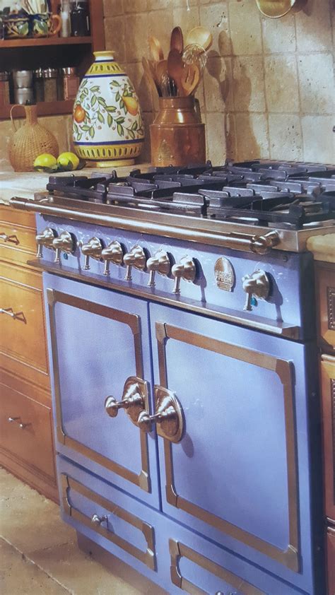 I really like the colored stove, but i'm not a trendy person. We