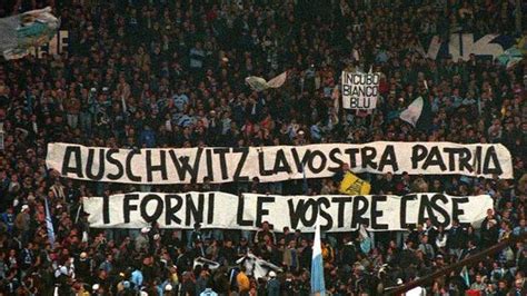 Başkentin iki takımı roma ile lazio, serie a'nın 37. Após 33 anos torcida fascista da Lazio é extinta - Portal ...