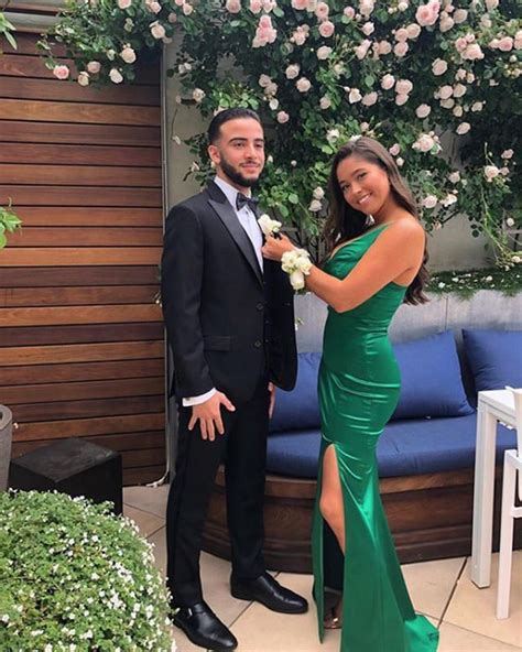 Kelly Ripa Shares Gorgeous Photos Of Daughter Lola Consuelos At Prom