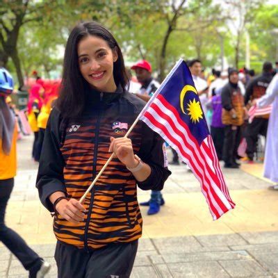 165 cm (5 ft 5 in) discipline: Farah Ann Abdul Hadi (@farahannhadi) | Twitter