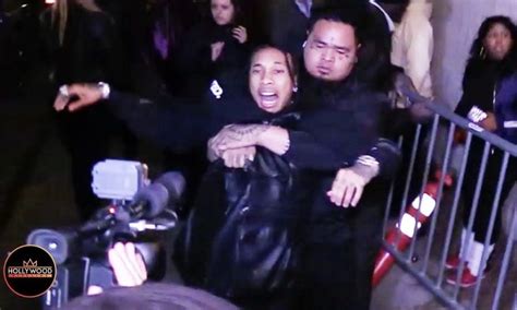 Watch Tyga Gets Dragged Out From Party Grabs Gun 925 The Beat