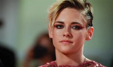 Full Story Kristen Stewart Wasnt In Snow White Sequel Because Of Cheating Scandal