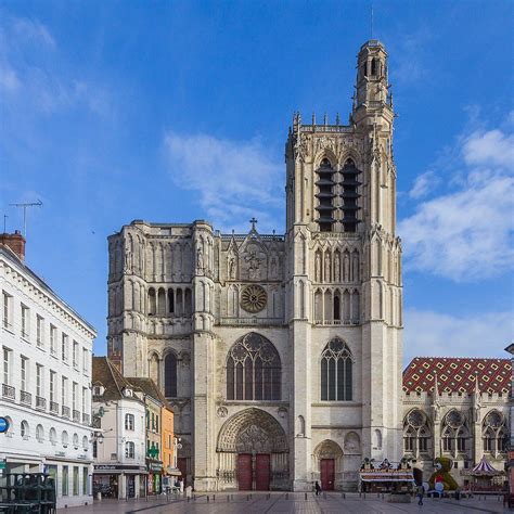 Cathédrale Saint Etienne De Sens Cathedral Romanesque Architecture