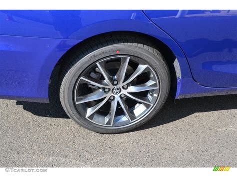 2016 Toyota Camry Xse Wheel Photos