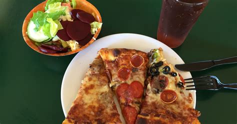 Mountain Mike's offers pizza buffet