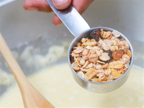 Angie has been an online writer for more than 9 years and has strong opinions about muesli (and other things). How to Eat Muesli: 13 Steps (with Pictures) - wikiHow