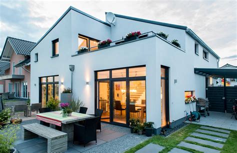 Es ist ein gebäude in reykjavik, island und wurde von minarc entworfen. Ein energieeffizientes Haus, das Lust auf mehr macht