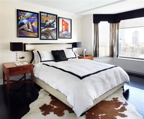 You may realize that the room has enough wall decor already or that adding wall decor to a certain part of your wall would unnecessarily clutter up that. 30 ideas for decorating wall with posters: a vintage ...