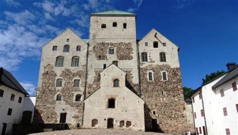 Türk devrimini büyük bir ilgi ile izleyen finlandiyalılar, aynı soydan bir kardeş ulus sıfatıyla büyük türk ulusunun büyük acısına. Turku Finlandia: luoghi di interesse - Viaggi e Vacanze