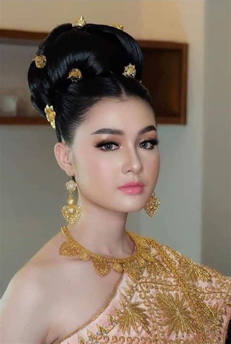 thailand s national clothing thai chakkri dress thai costume thai style by khmer models