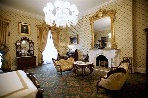 Lincoln Room White House Bestroom One