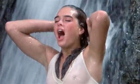 Brooke Shields Flashes NIPPLES In Raunchy Shower Scene From 1983 Movie
