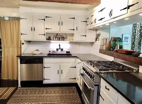 A cabinet latch for your rv can help safe keep essential items.additionally, the right model can help keep your little ones away from potentially harmful objects inside cabinets and drawers. Types of Kitchen Cabinet Hinges - Designing Idea