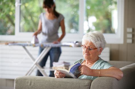 Aide ménagère pour personnes âgées actives, fragiles ou dépendantes