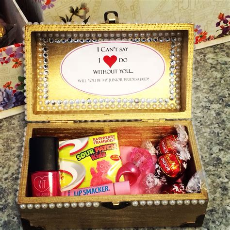 Read how to make these diy bridesmaid gift boxes below. Junior bridesmaid ask box - DIY: got the box from ...