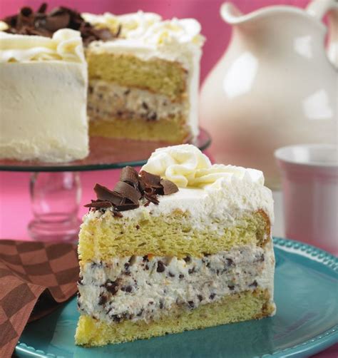 Italian cannoli recipe is one of the most loved italian desserts in the entire world. Cannoli Cake | Recipe | Delicious cake recipes, Cooking ...