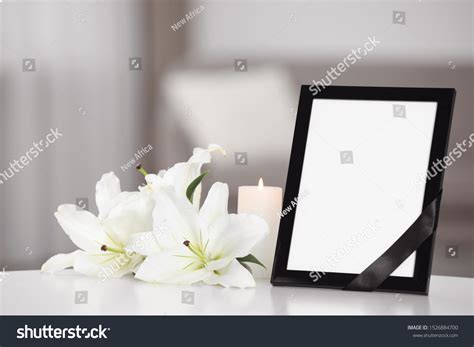 630 Funeral Flower And Photo Frame Images Stock Photos And Vectors