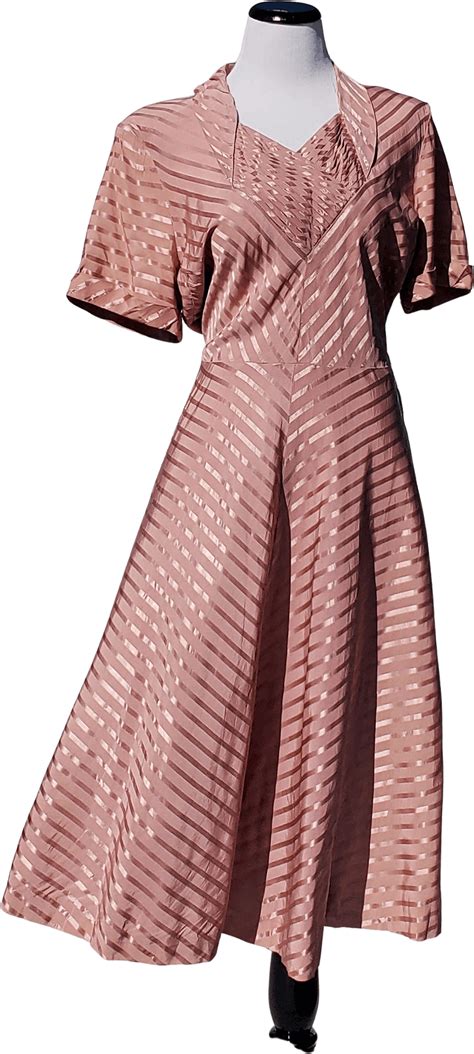 Vintage 40s 50s Dusty Rose Striped Fit And Flare Dress Shop Thrilling