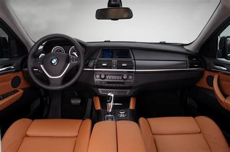 The bottom line the 2013 bmw x6 xdrive35i isn't a bad sports suv, but its emphasis of form over function makes it the least appealing of bmw's suvs. World Premiere: 2013 BMW X6 Facelift