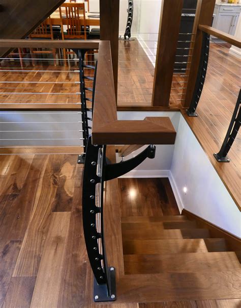 Center Stairs With Curved Cable Railings Glenshaw Pa Keuka Studios
