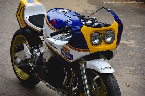 The race replica of the cbr 400 has a liquid cooled, four stroke, four cylinder engine with a displacement of 399cc, this engine being able to. This Retro Styled Honda CBR 400RR is an Agonisingly ...