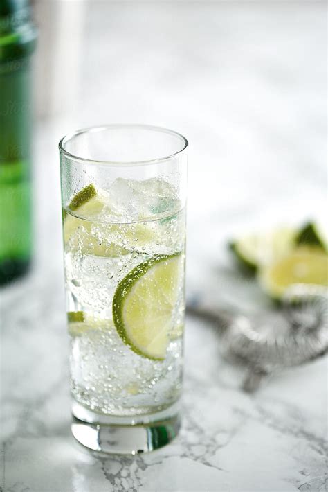 Gin And Tonic Cocktail With Lime Del Colaborador De Stocksy Martí Sans Stocksy
