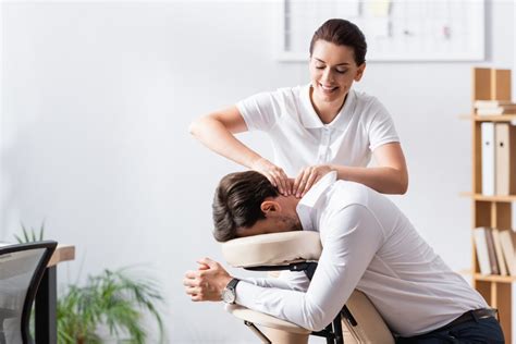 Le Amma Assis En Entreprise Relaxation Au Travail Natur Orel