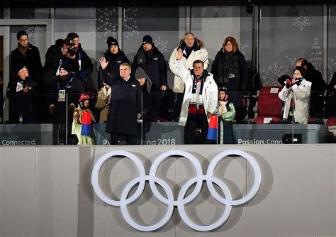 Participa en unas olimpiadas corriendo, saltando, nadando y lanzando sin levantarte de la silla con estos juegos olímpicos gratis. Winter Olympic Games PyeongChang 2018 opening ceremony