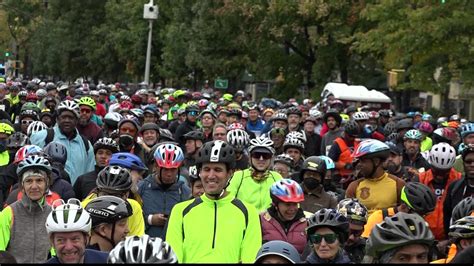 Hundreds Of Cyclists Hit The Streets For Th Annual Tour De Bronx Flipboard