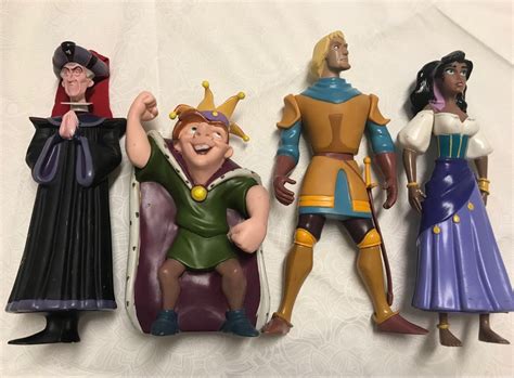 Concursa De Notredame Da Disney Brinquedo Disney Usado Enjoei