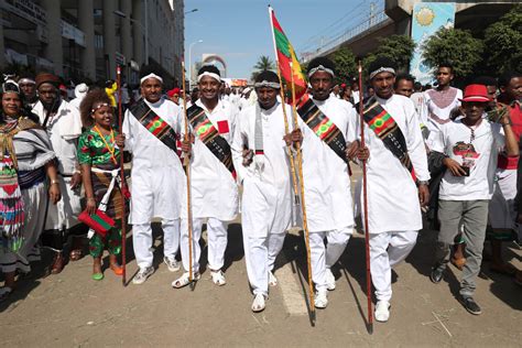 In Pictures Ethiopias Oromos Celebrate Irreecha Festival Al Jazeera