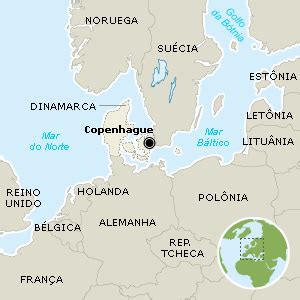 El polo norte está en la parte superior del mapa a su lado dos mapas que se centran en los polos en europa y australia, respectivamente. Dinamarca na Copa 2010: Acompanhe a seleção - UOL Copa do ...